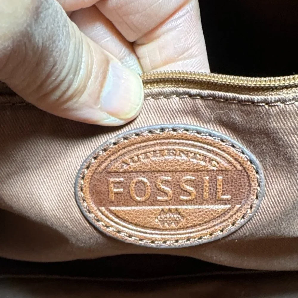 Fossil tan  gwen expandable leather tote bag